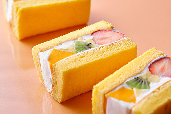 ふんわりシフォンサンド(フルーツ)