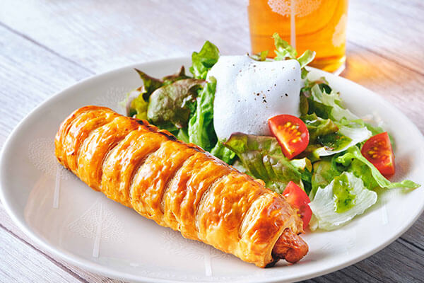 お菓子屋さんのソーセージパイセット